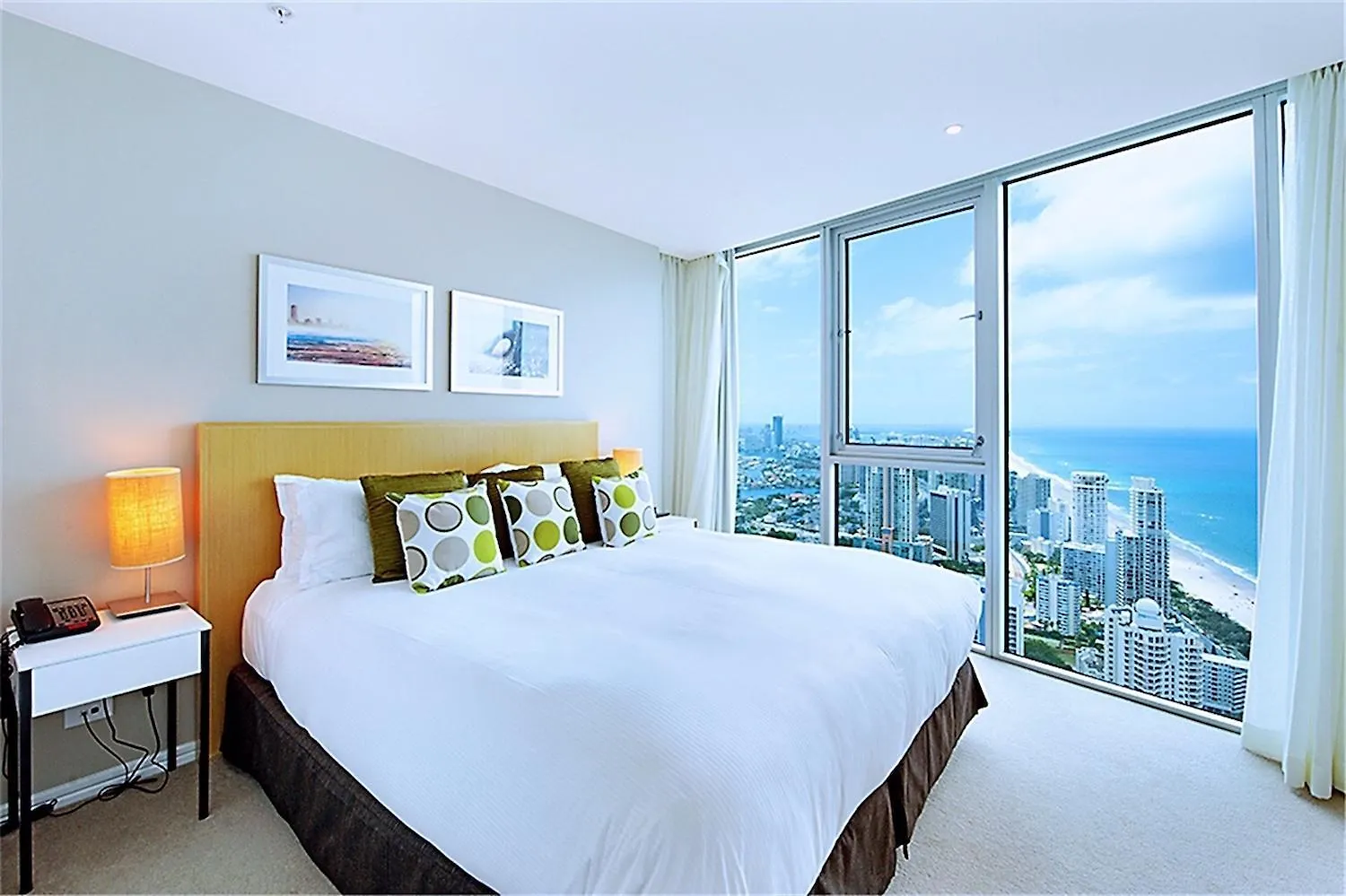 H Luxury Residence Apartments - Holiday Paradise Gold Coast Australia