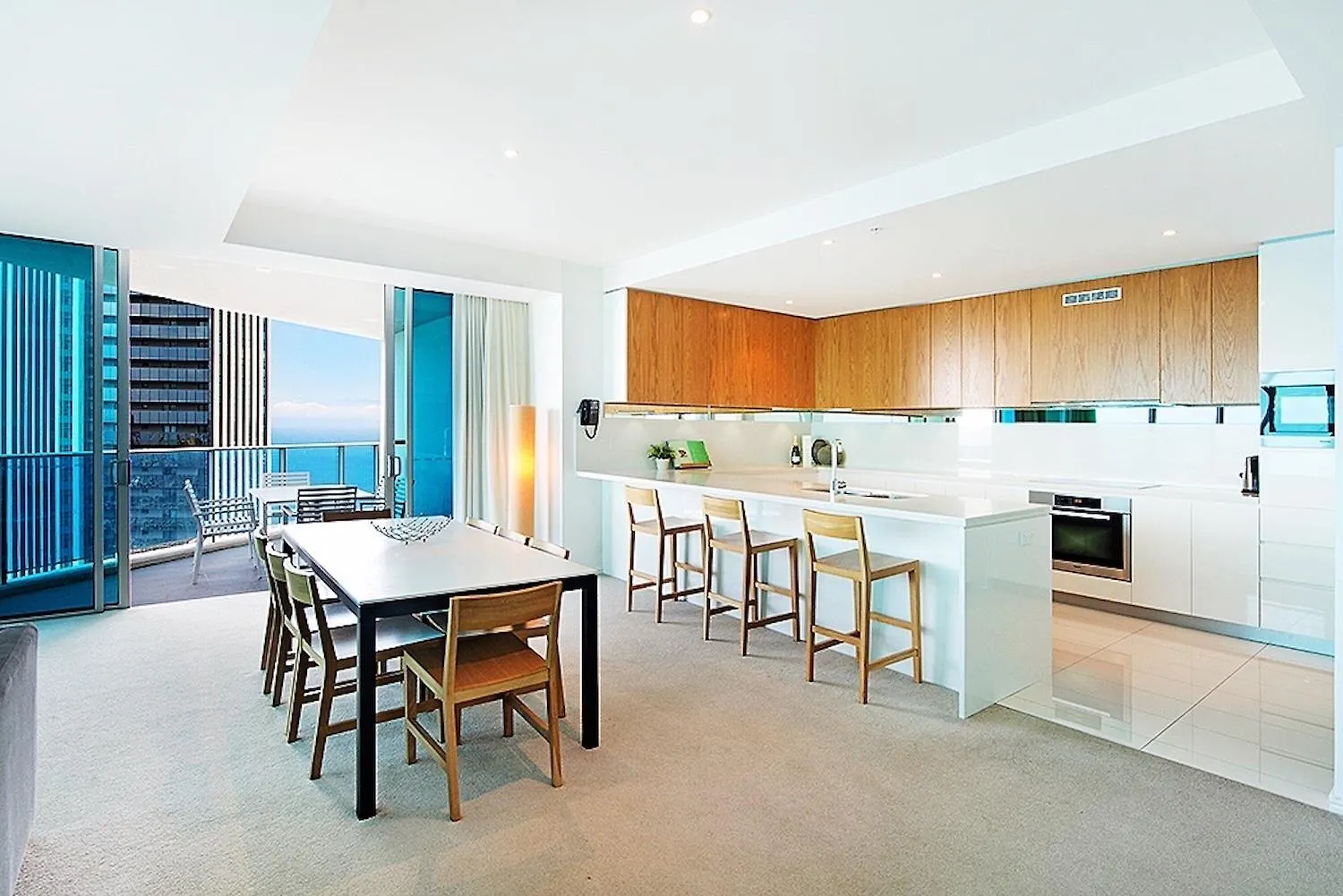 H Luxury Residence Apartments - Holiday Paradise Gold Coast