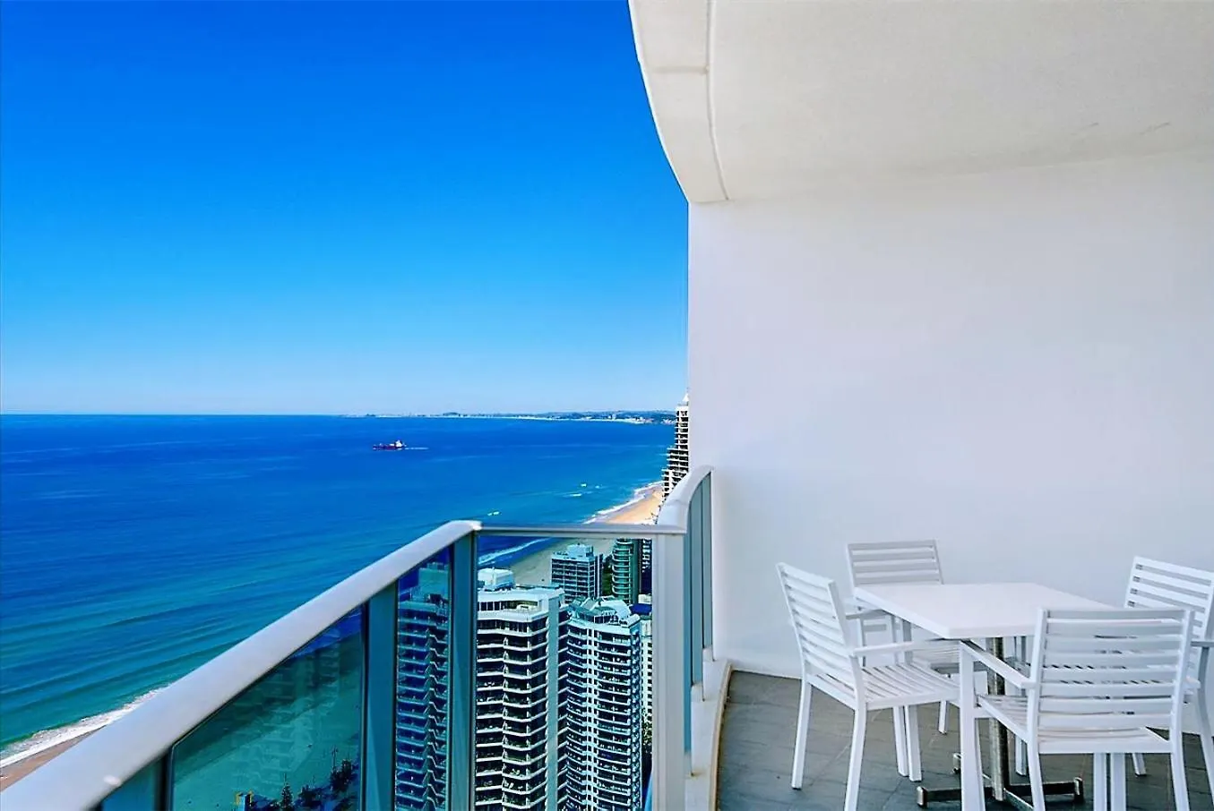 H Luxury Residence Apartments - Holiday Paradise Gold Coast Australia
