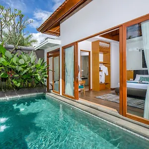 https://s18-villas.hotelsseminyak.net