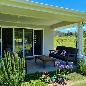 Farm stay Fig Tree Farm Highvale-farmstay Near Brisbane!, Highvale